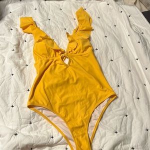 Cupshe one piece like new